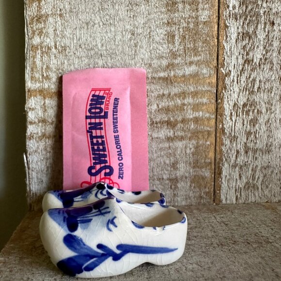 Tiny, Miniature Clogs, blue and white, ceramic  1.5"  *read full description - Picture 7 of 8